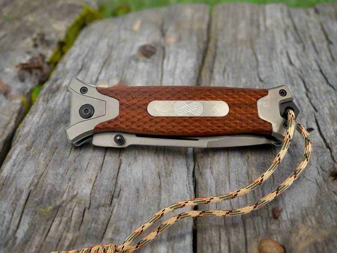 The "AR 10" pocket knife